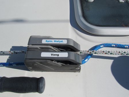 Beneteau 381 image