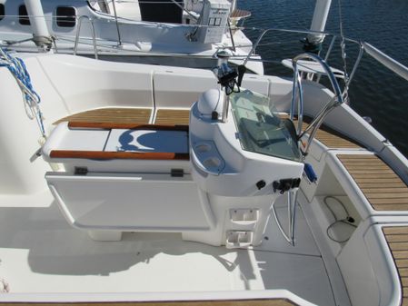 Beneteau 381 image