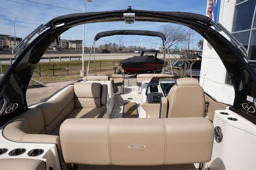 Harris Crowne 250 image