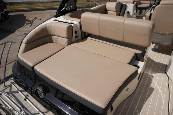 Harris Crowne 250 image