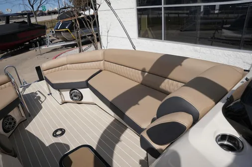 Harris Crowne 250 image