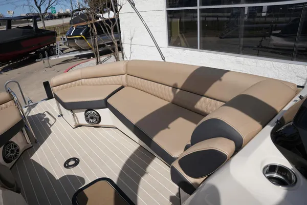 Harris Crowne 250 image