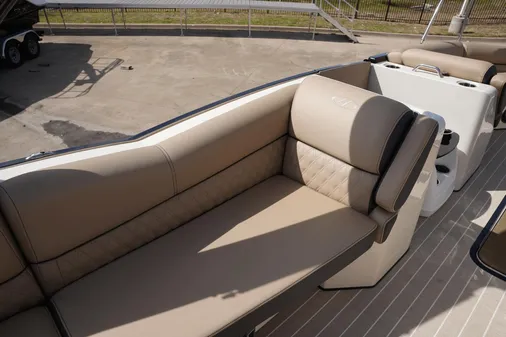 Harris Crowne 250 image