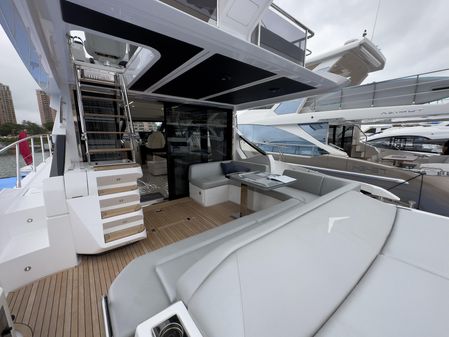 Azimut S6 image