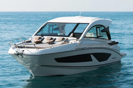 Beneteau FLYER-10-SPORT-TOP image