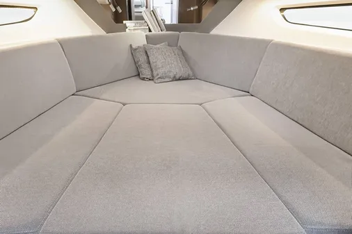 Beneteau FLYER-10-SPORT-TOP image