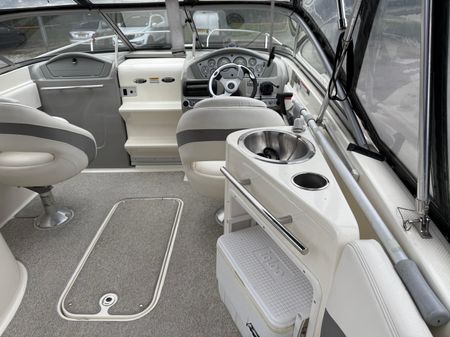 Bayliner 702 image