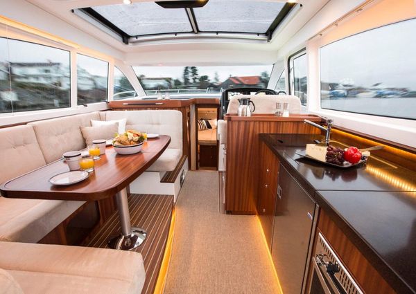 Nimbus 405-FLYBRIDGE image