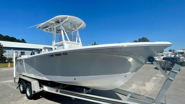 Sea Hunt Ultra 229