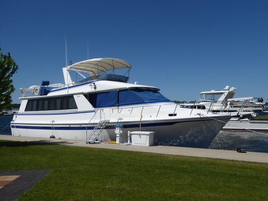 Vantare 58 Flush Deck Motor Yacht - main image