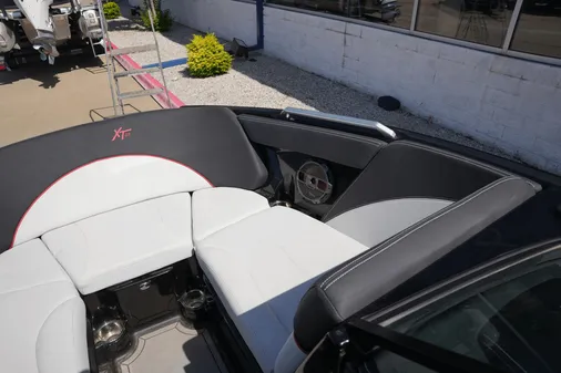 MasterCraft XT22 image