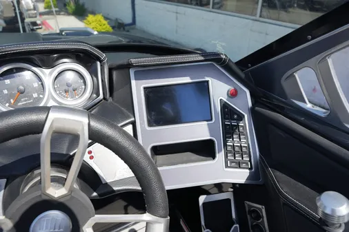 MasterCraft XT22 image