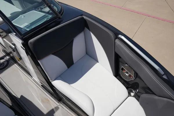 MasterCraft XT22 image