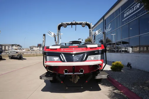 MasterCraft XT22 image