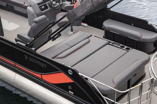 Godfrey SWEETWATER-LOUNGE image