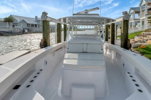 Jupiter 43 Center Console image