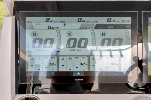 Jupiter 43 Center Console image