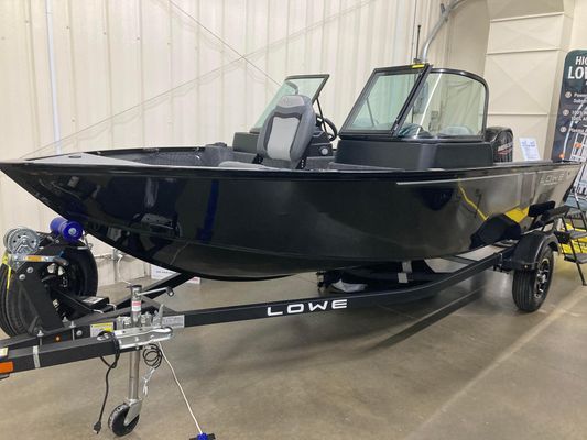 Lowe FM-1675-WT-FISH-FUN-WINDSHIELD-BT - main image