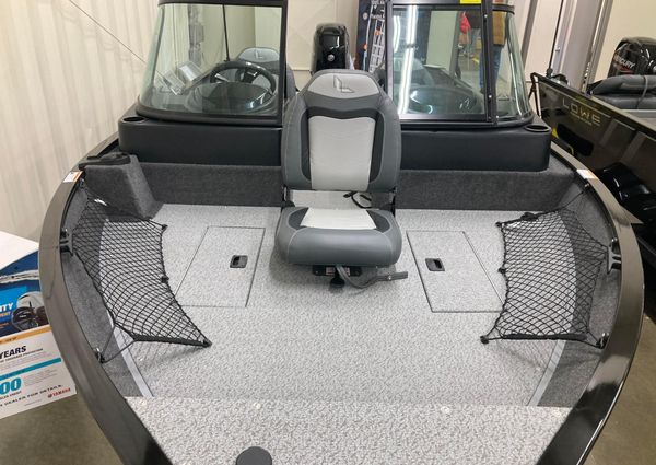 Lowe FM-1675-WT-FISH-FUN-WINDSHIELD-BT image