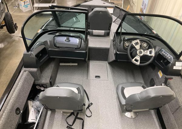 Lowe FM-1675-WT-FISH-FUN-WINDSHIELD-BT image