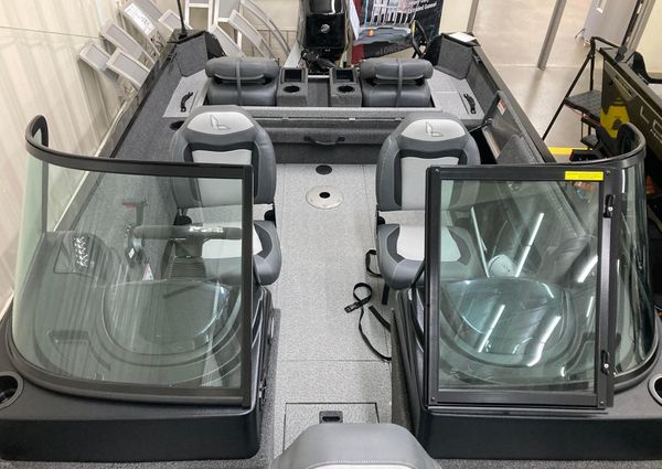 Lowe FM-1675-WT-FISH-FUN-WINDSHIELD-BT image