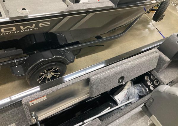 Lowe FM-1675-WT-FISH-FUN-WINDSHIELD-BT image