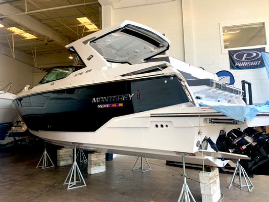 Monterey 378SS Bowrider - main image