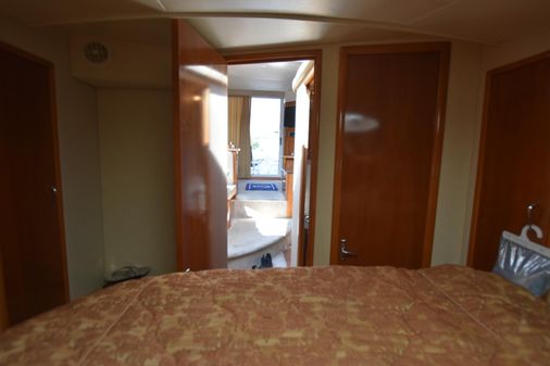 Carver 33 Super Sport image