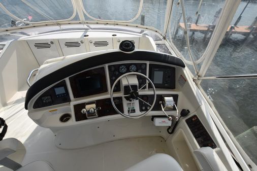 Carver 33 Super Sport image