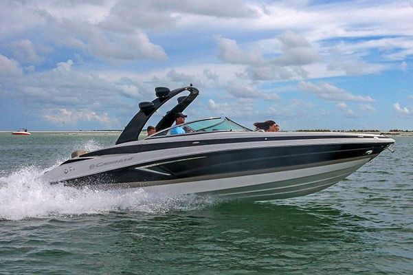 Crownline 290 SS - main image