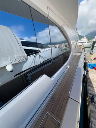 Azimut GRANDE-100 image