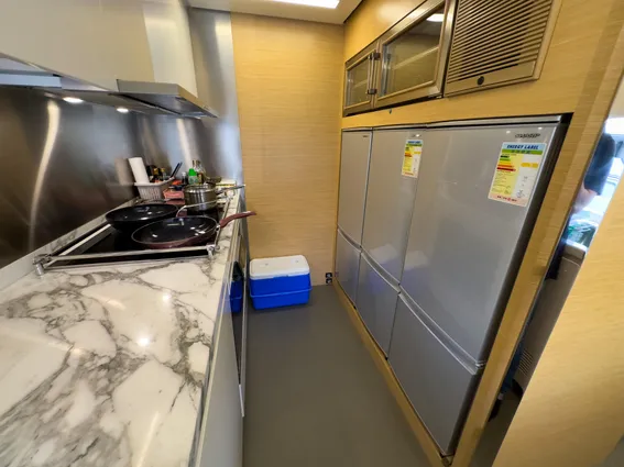 Azimut GRANDE-100 image