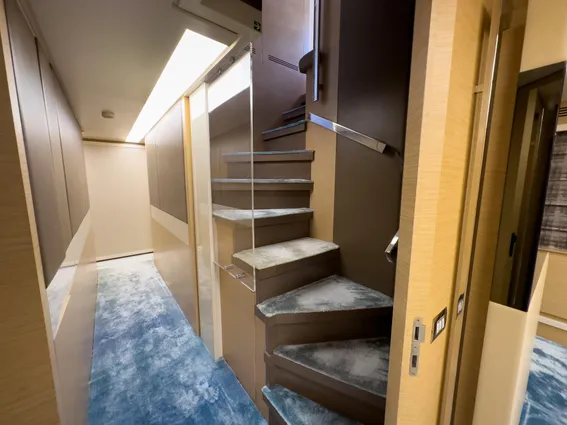 Azimut GRANDE-100 image