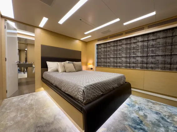 Azimut GRANDE-100 image