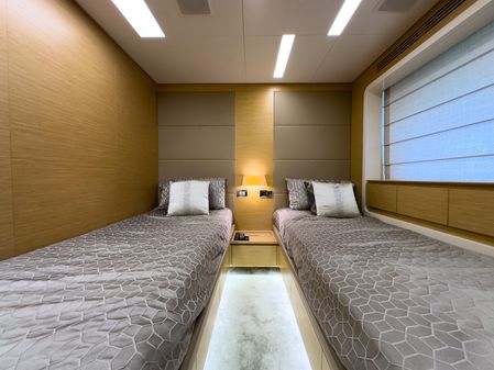 Azimut 100-GRANDE image