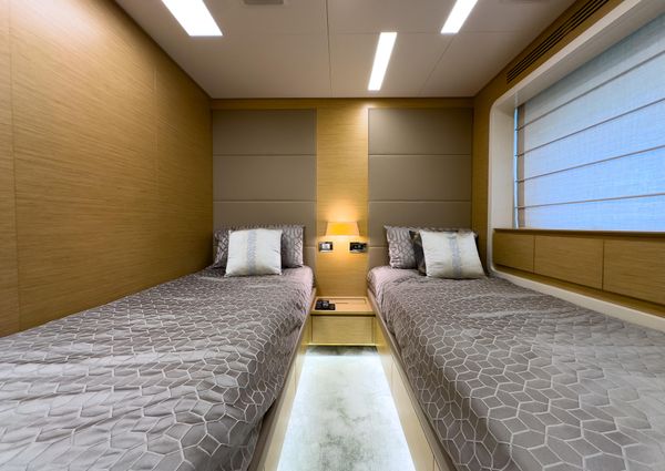 Azimut 100-GRANDE image