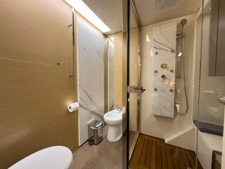 Azimut GRANDE-100 image