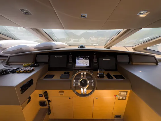 Azimut GRANDE-100 image