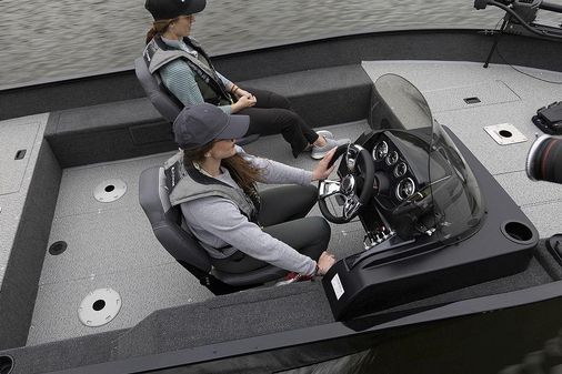 Lowe FISHING-MACHINE-1675SC image