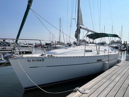 Beneteau 331 image