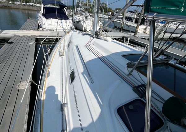 Beneteau 331 image