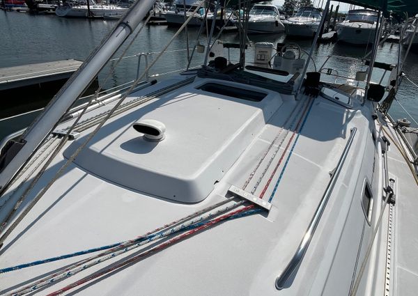 Beneteau 331 image