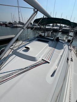 Beneteau 331 image