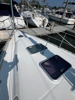 Beneteau 331 image