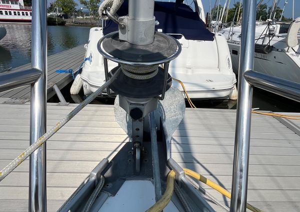 Beneteau 331 image