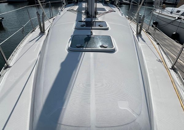 Beneteau 331 image