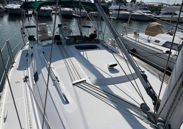 Beneteau 331 image