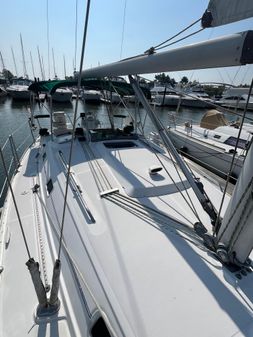 Beneteau 331 image