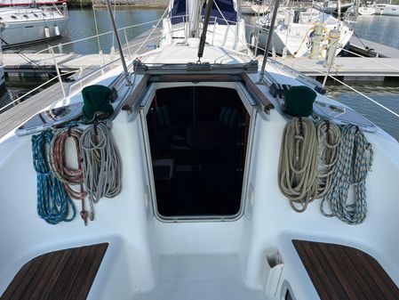 Beneteau 331 image