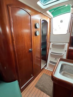 Beneteau 331 image